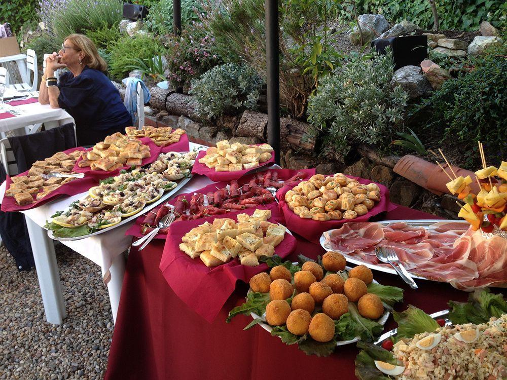 Hotel Ristorante Il Caminetto Diano Marina Eksteriør billede