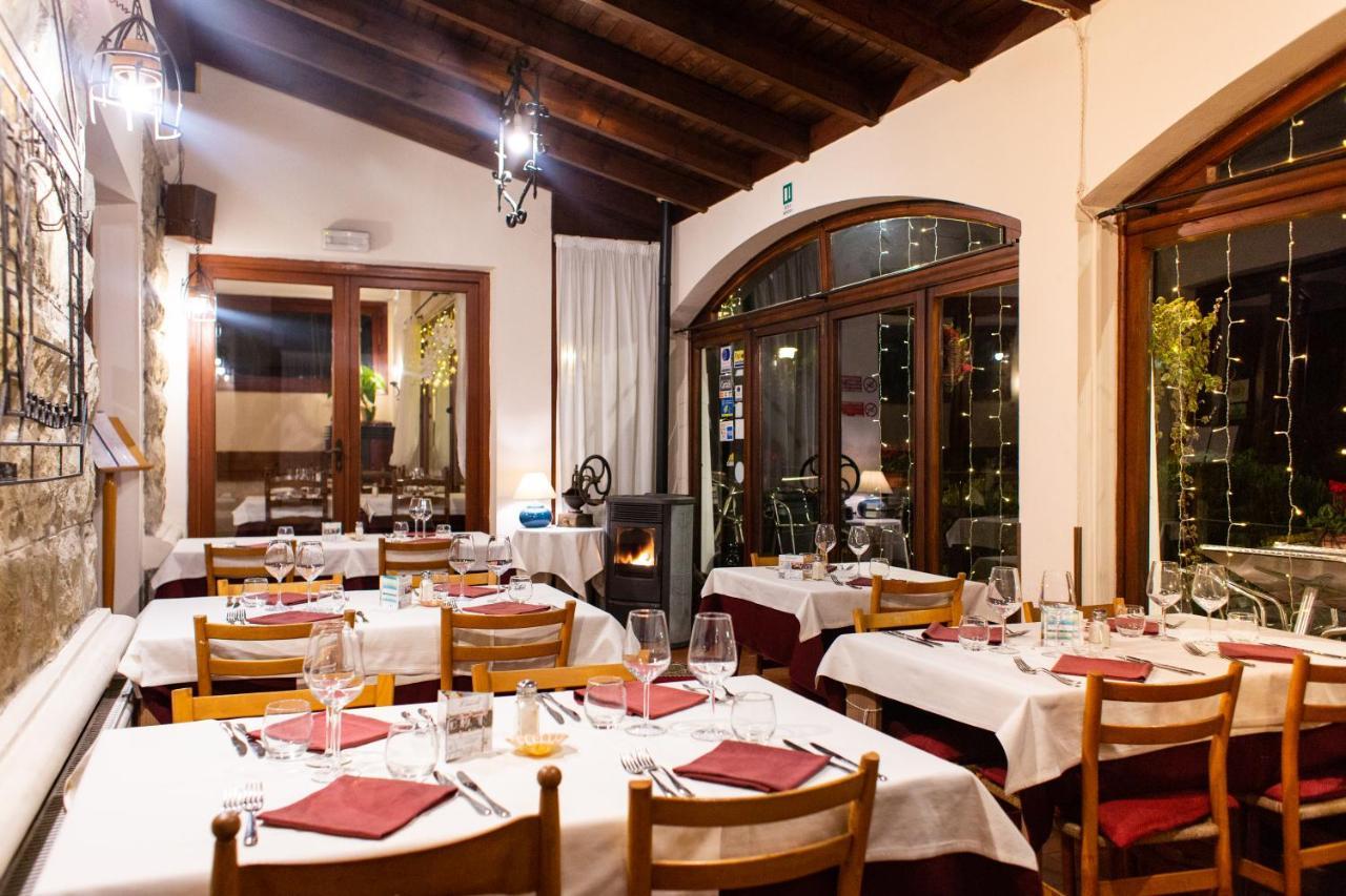 Hotel Ristorante Il Caminetto Diano Marina Eksteriør billede