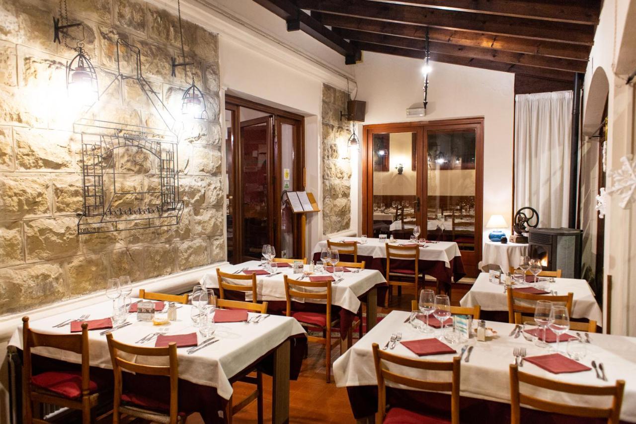 Hotel Ristorante Il Caminetto Diano Marina Eksteriør billede