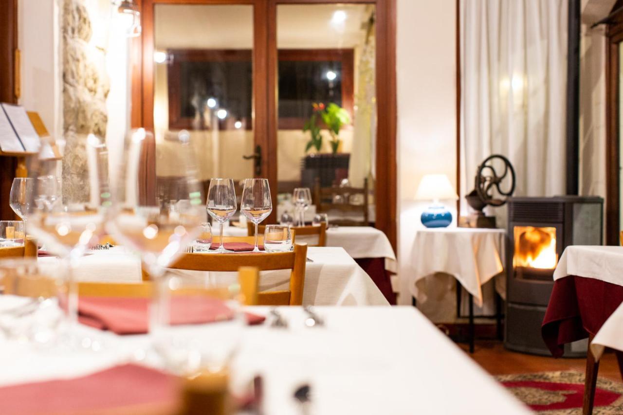 Hotel Ristorante Il Caminetto Diano Marina Eksteriør billede